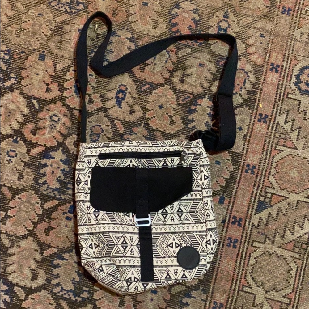 Dakine messenger bag